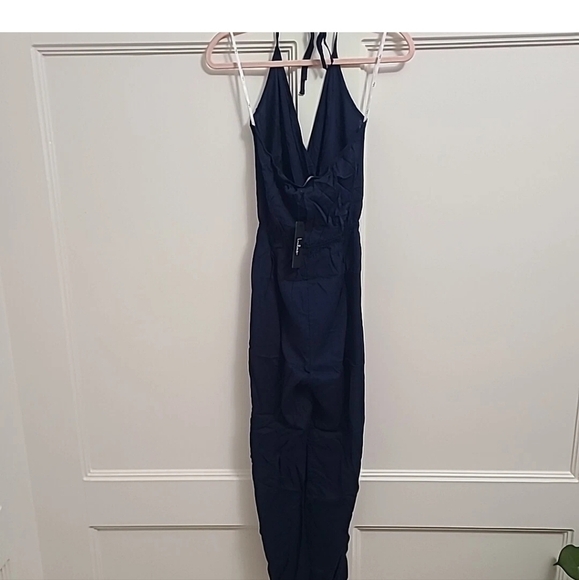NEW LuLus Woman's Navy Blue Halter Jumper Pant Suit Size L NWT - Picture 6 of 8